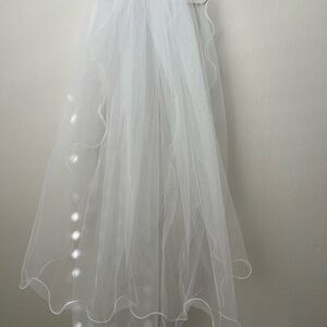 White Bridal Veil